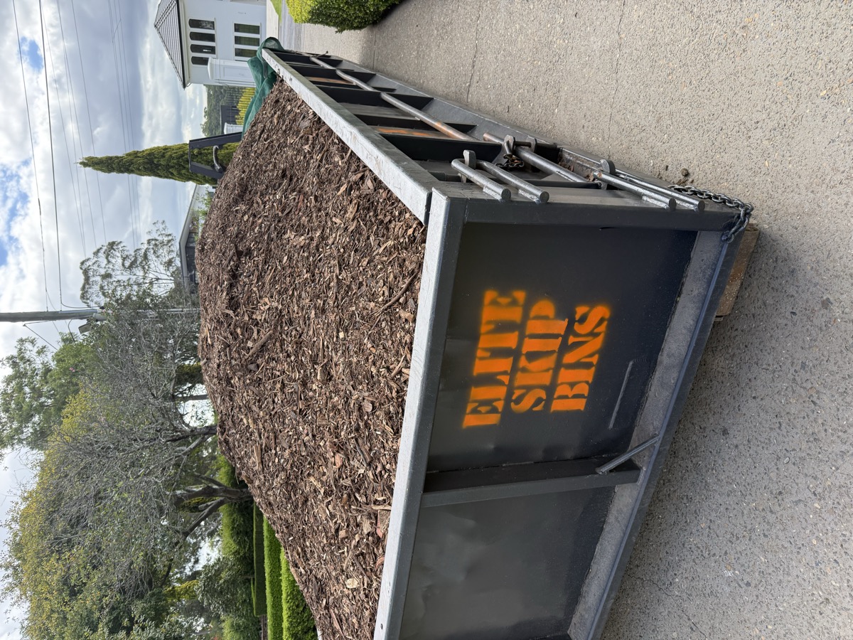 Hook bin hire and haulage