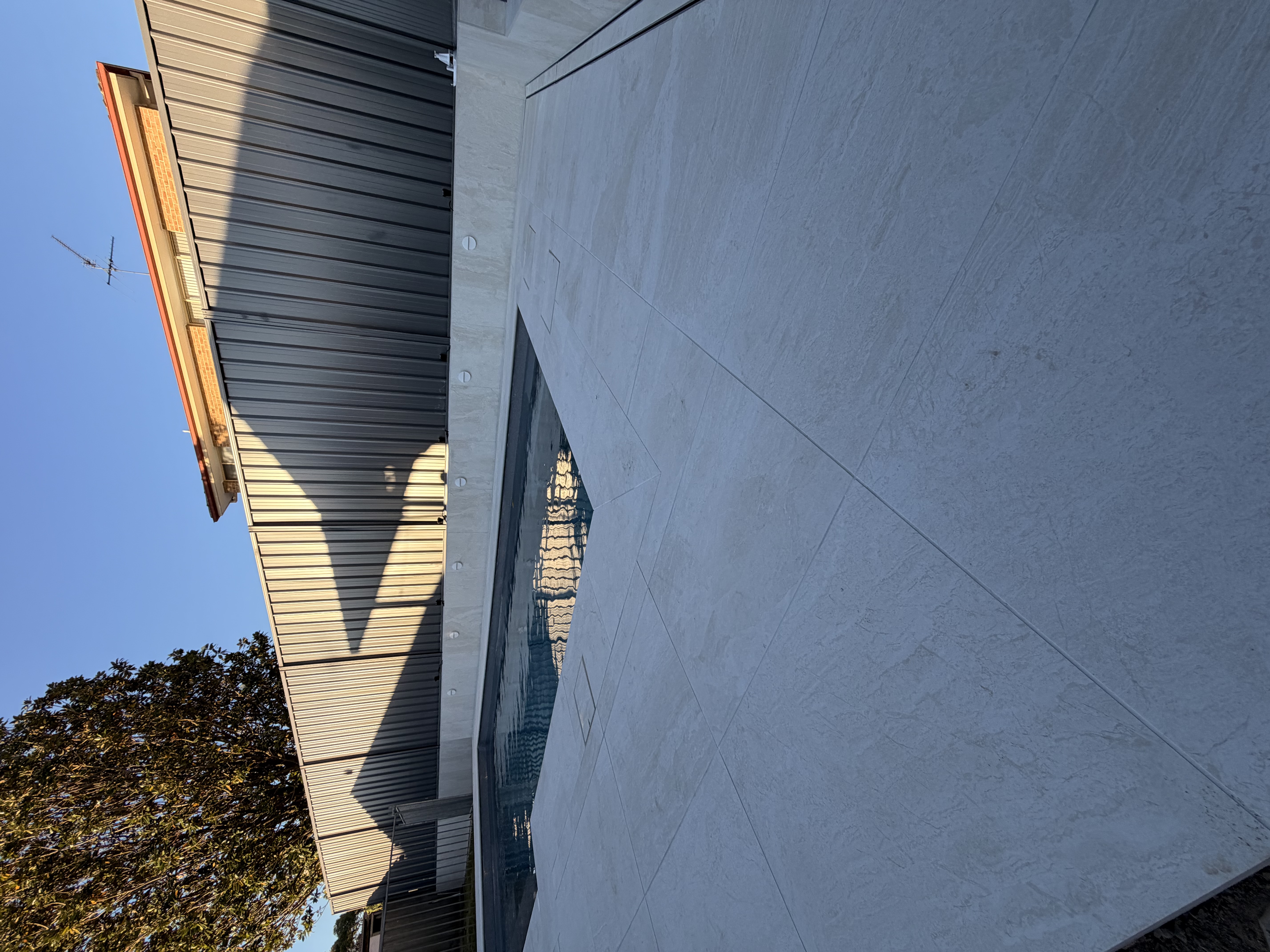 Pool surround and tiling project