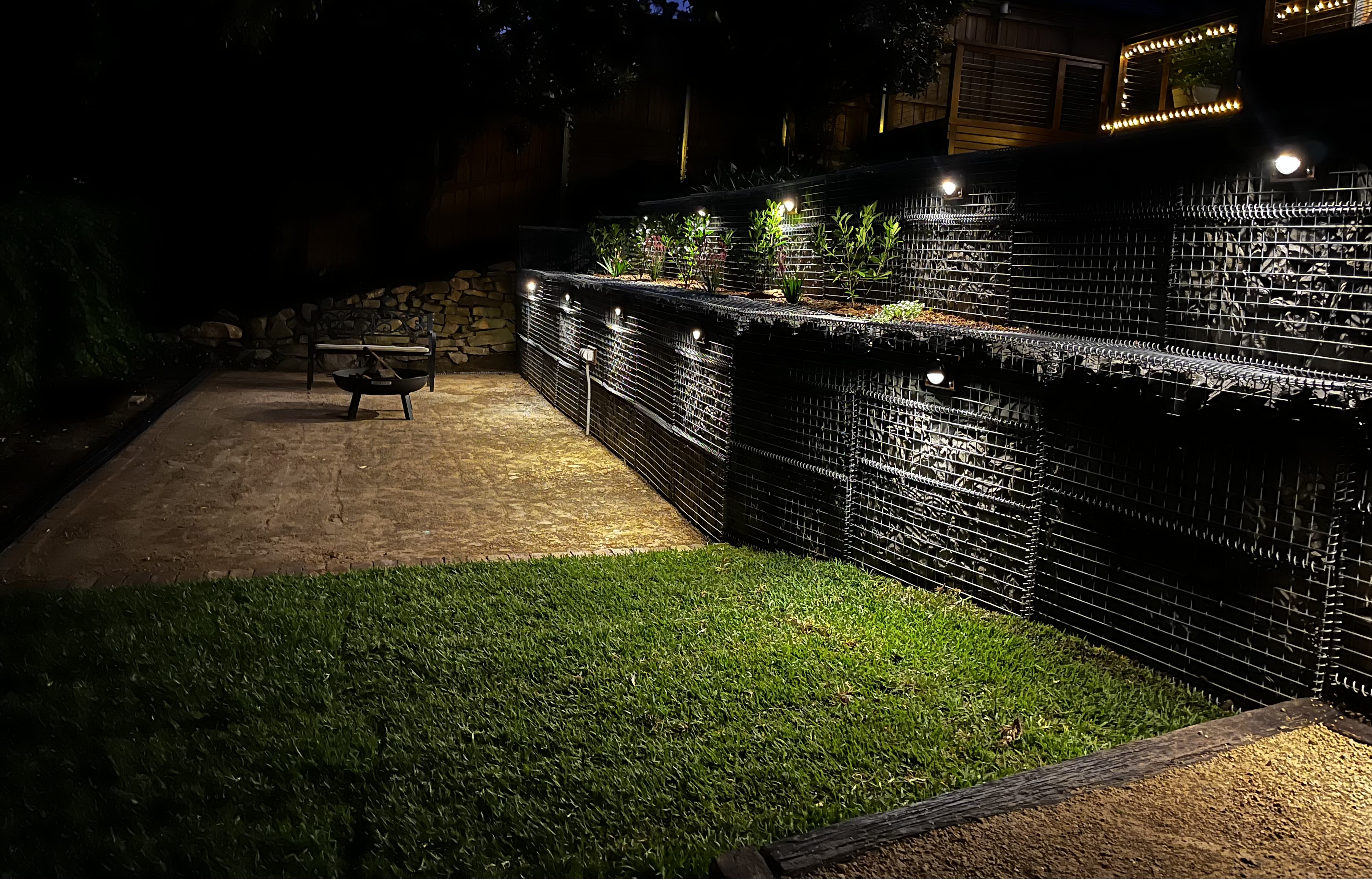 Finished retaining wall - Elite Landscaping