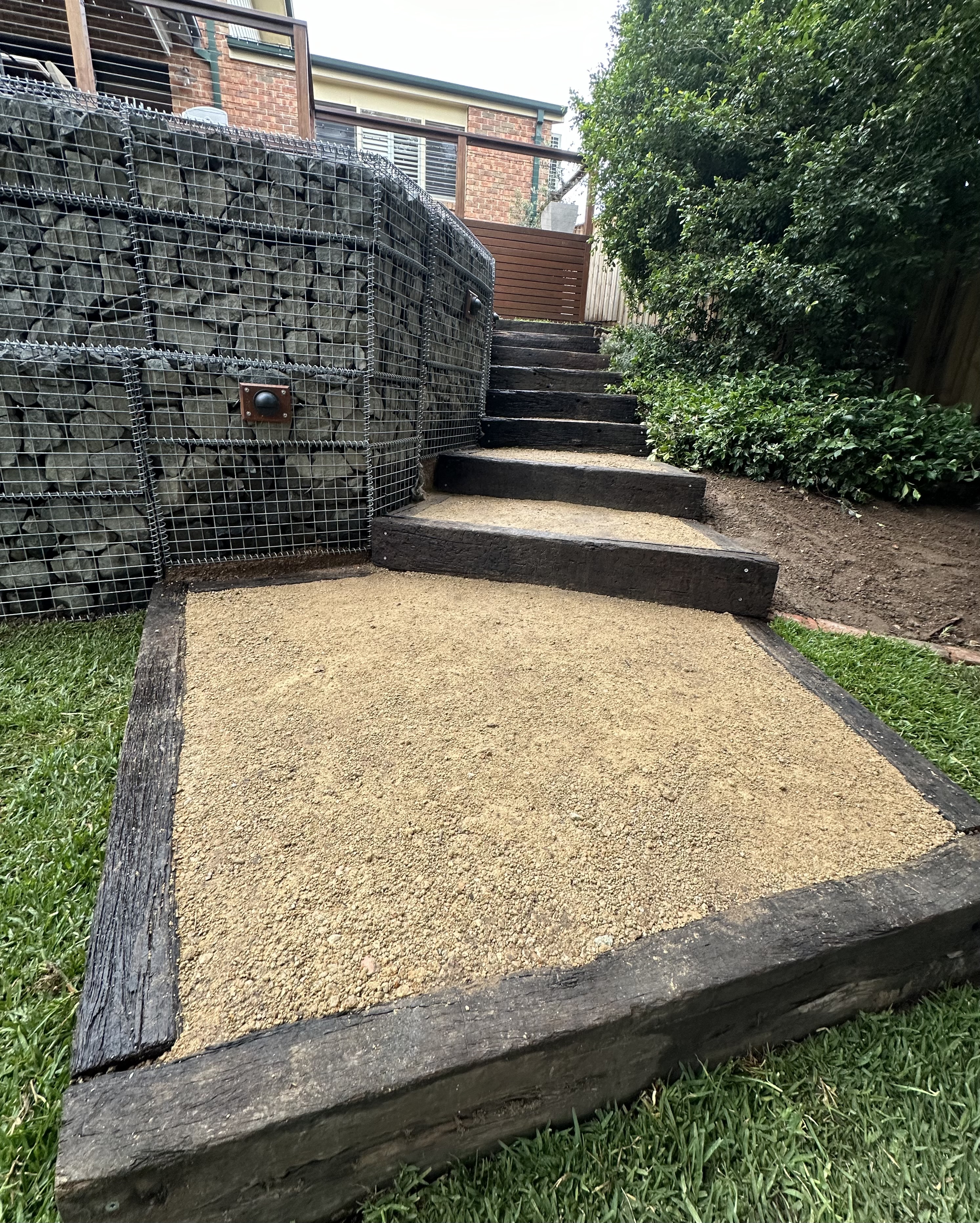 Retaining wall completed - Elite Landscaping